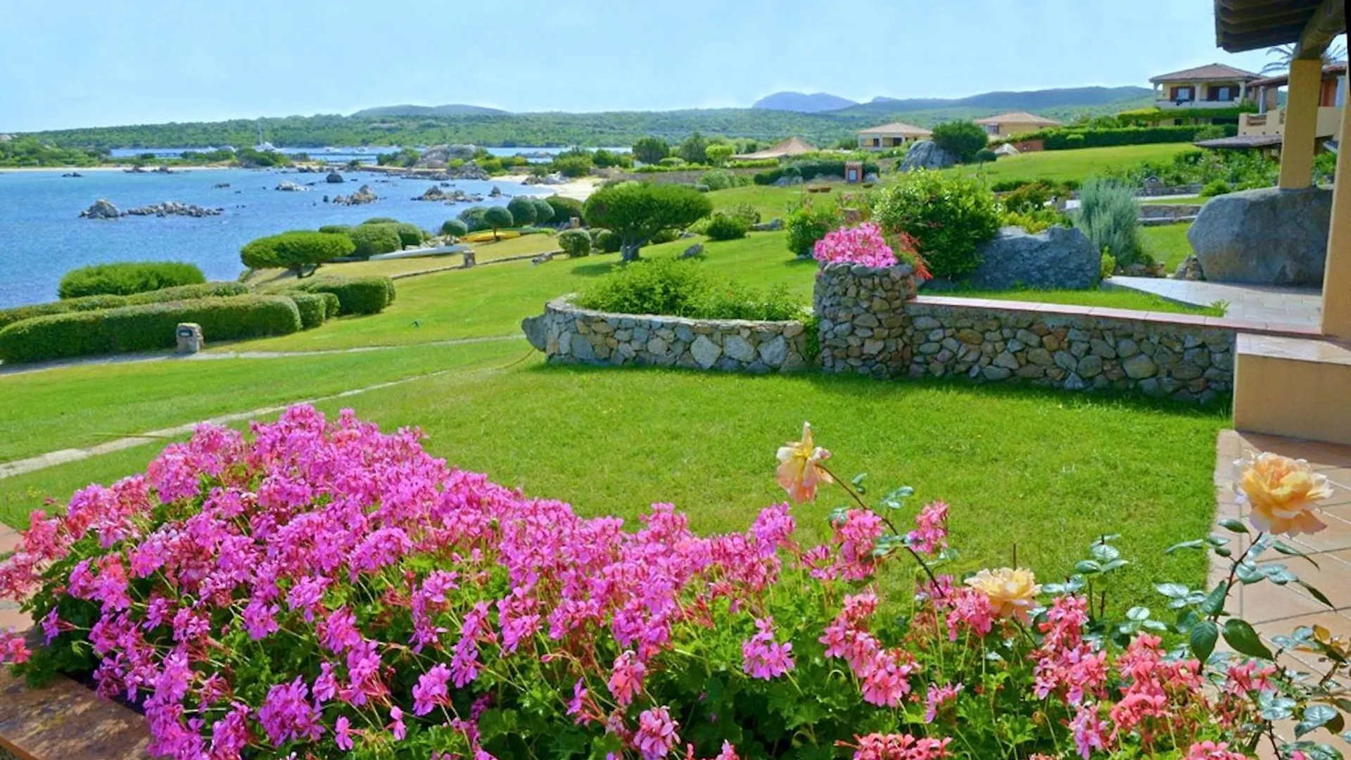 Isa-Residence With Swimming Pool In Marinella Just 300 Mt From The Sea, Apartments With Sea View 0*, Marinella (Sardinia) Italië